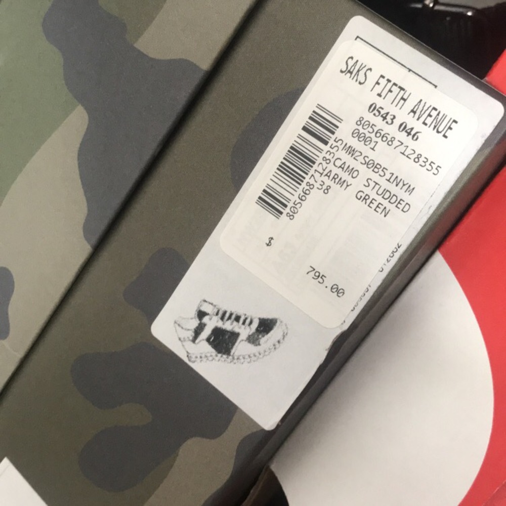 Valentino Sneakers